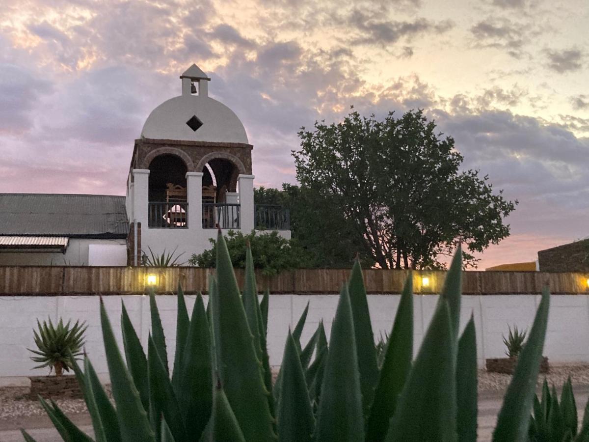 Villa Contessa Beaufort West Extérieur photo