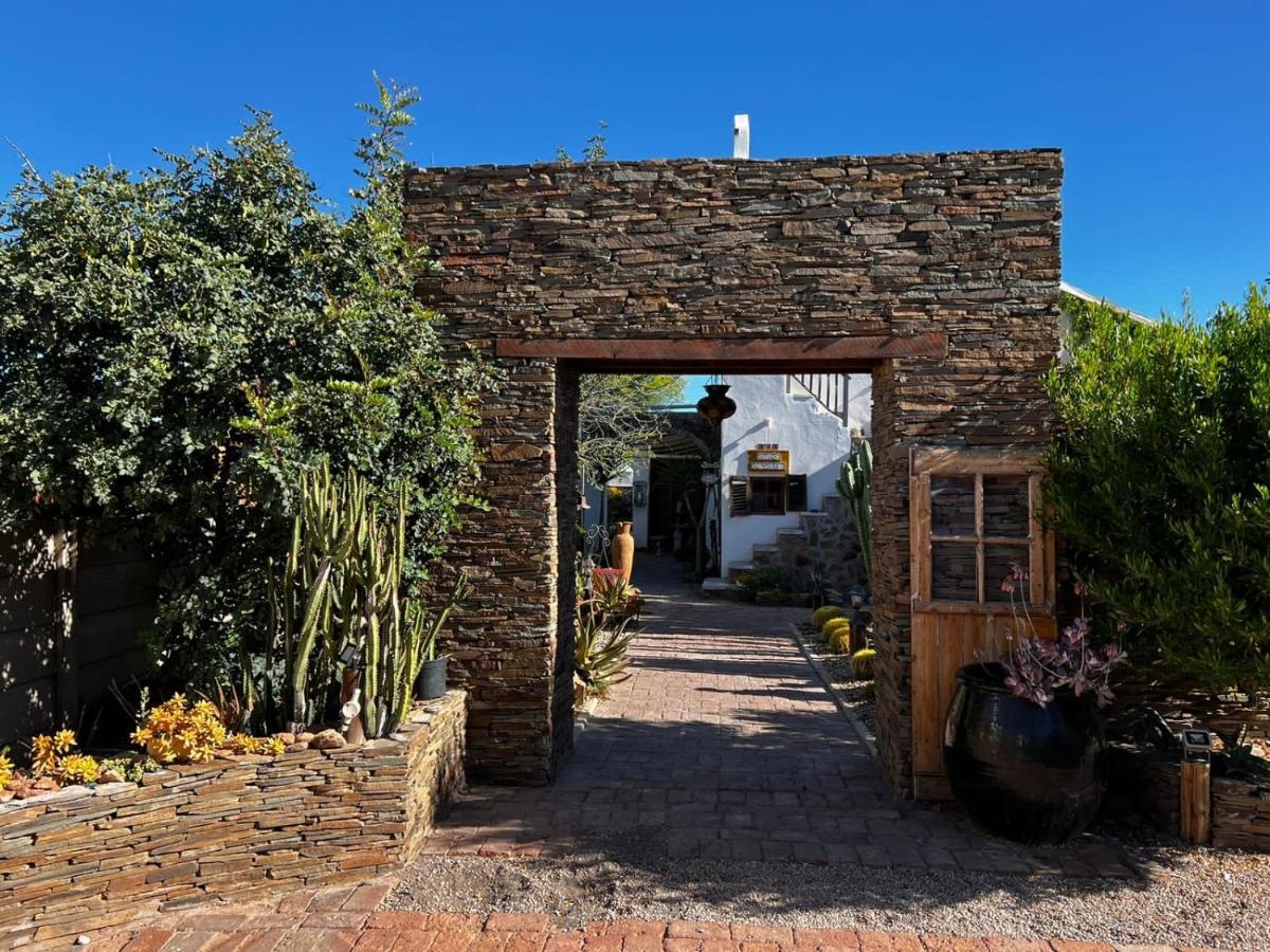 Villa Contessa Beaufort West Extérieur photo