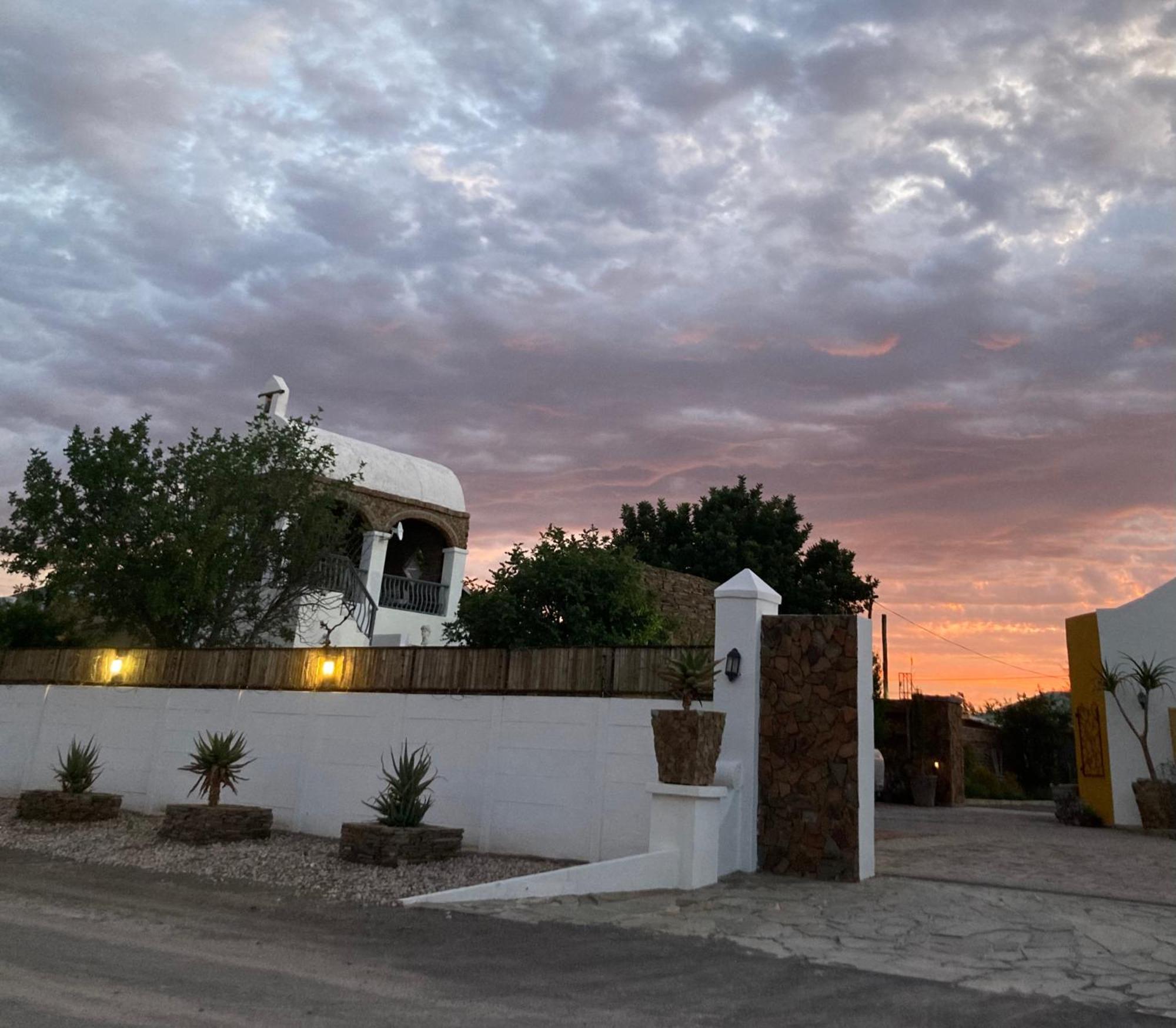 Villa Contessa Beaufort West Extérieur photo