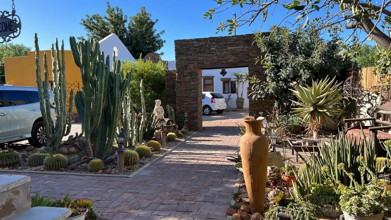 Villa Contessa Beaufort West Extérieur photo